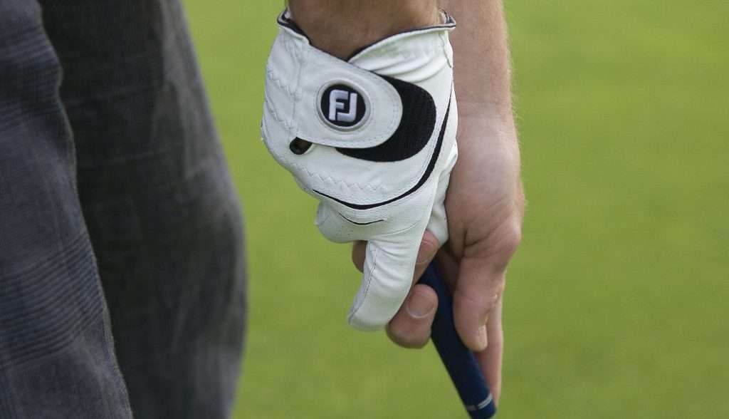 What Hand Do You Wear a Golf Glove on